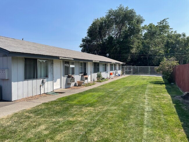 Building Photo - 1520 McKinley Ave