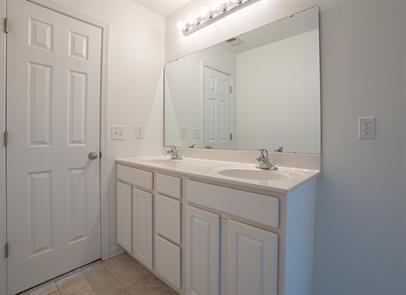 Foto del edificio - Available Immediately!