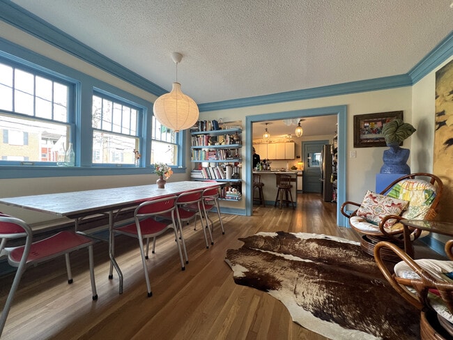 Foto del edificio - 5101 Grand Ave