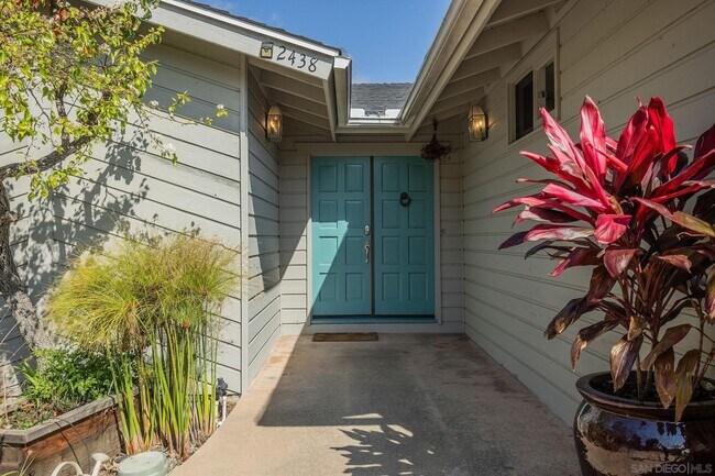 Foto del edificio - 2438 Sacada Cir