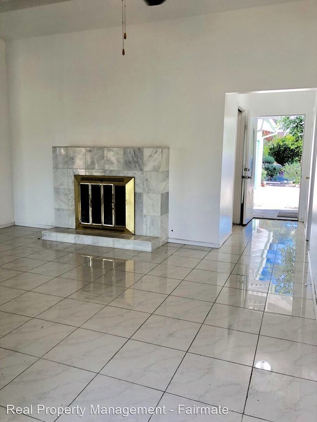 Building Photo - 3 br, 1.5 bath House - 227 S Meadow Rd