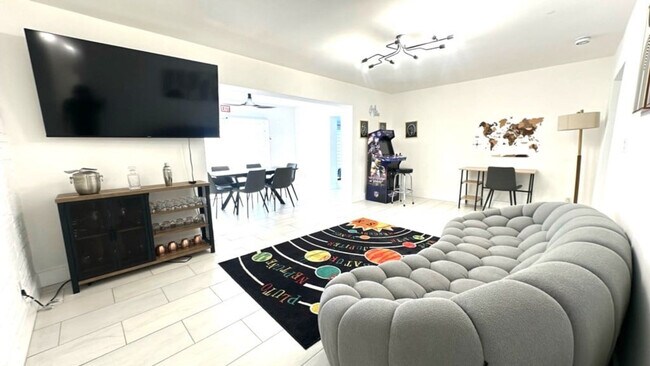Foto del edificio - 6630 Cody St