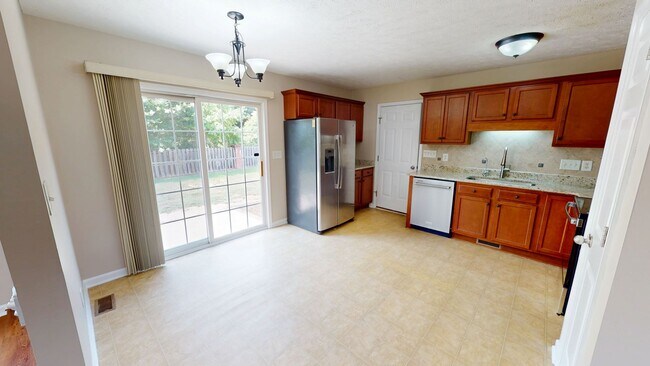 Foto del edificio - 4 Bedroom Gem Less Than 30 Minutes from Fort Bragg!