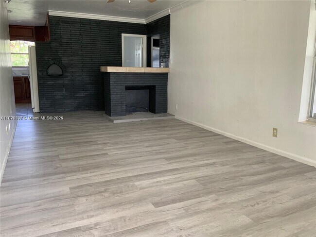 Foto del edificio - 108 SE 10th Ave