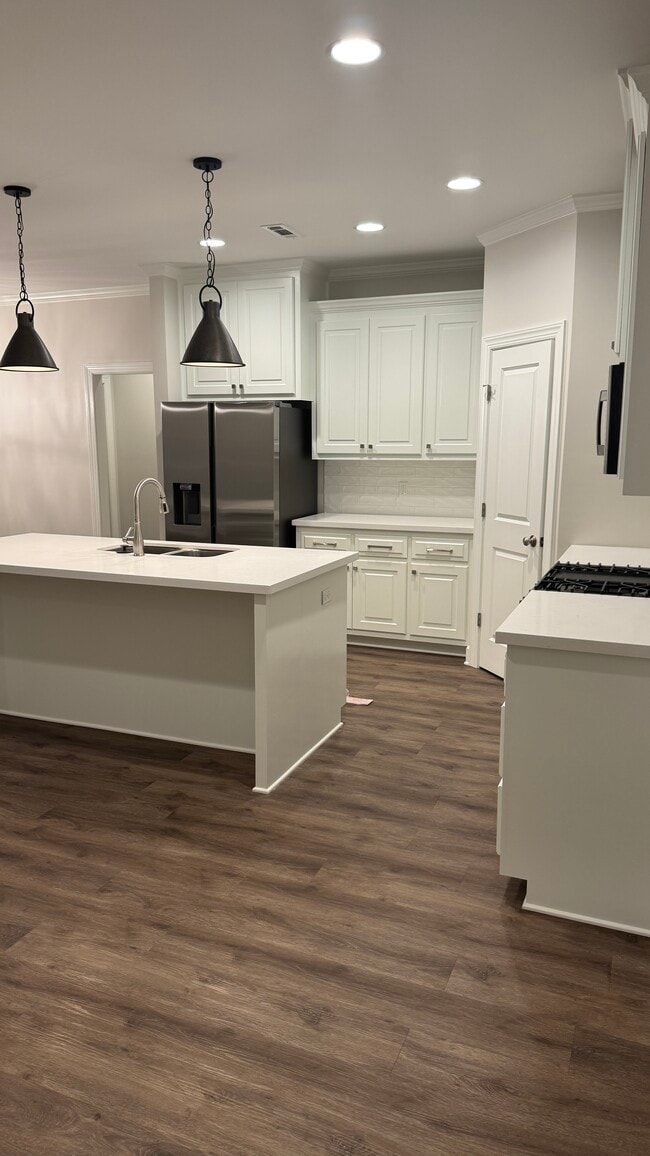 Building Photo - 113 Elliott Dr