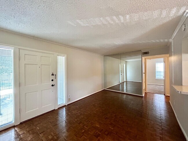 Foto del edificio - 3902 Mandell St