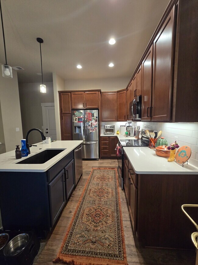 Foto del edificio - 8482 Cromwell Dr