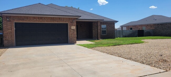 Building Photo - IMPRESSIVE HOME IN ALMOND TREE RANCH ESTATES