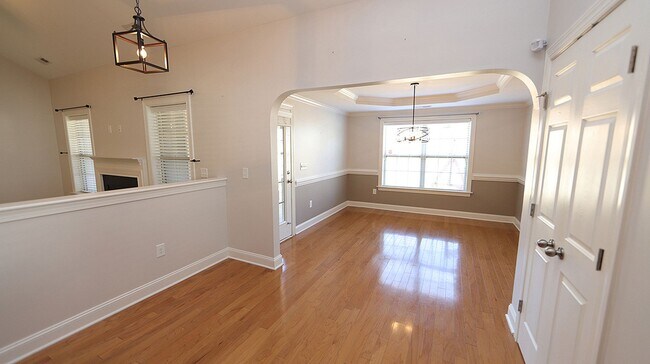 Foto del edificio - Lovely Bungalow-Style Home Near Downtown Fuquay!