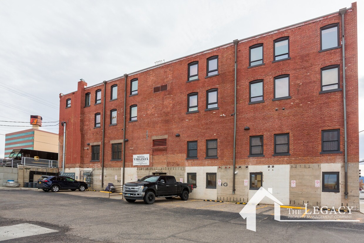 Primary Photo - 120 W 1st St