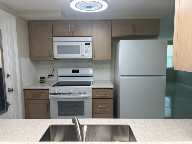 Foto del edificio - 5132 Overton Dr