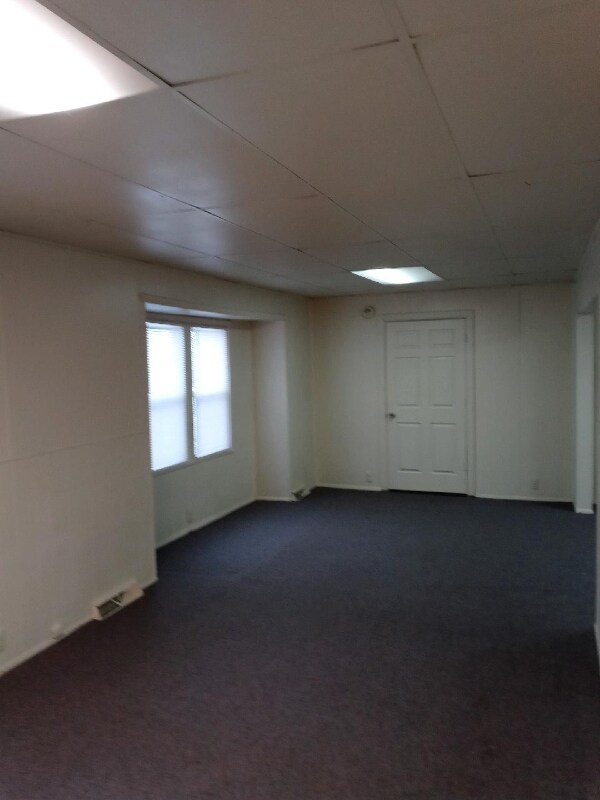 Foto del edificio - 3038 Portman St