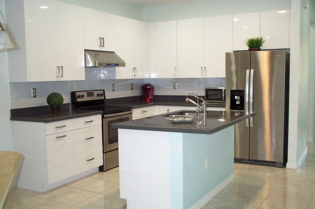 Building Photo - 8875 Madrid Cir