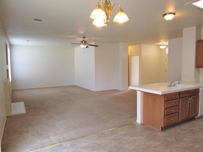 Building Photo - 2777 Stonecrest Way
