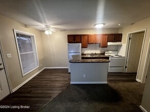 Building Photo - 4220 Flintlock Dr