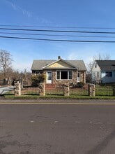 Building Photo - 35 Benjamin Franklin Hwy