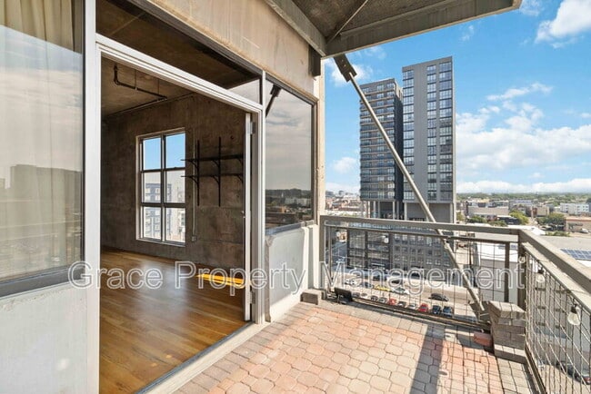 Photo - 2020 Arapahoe St Apartment