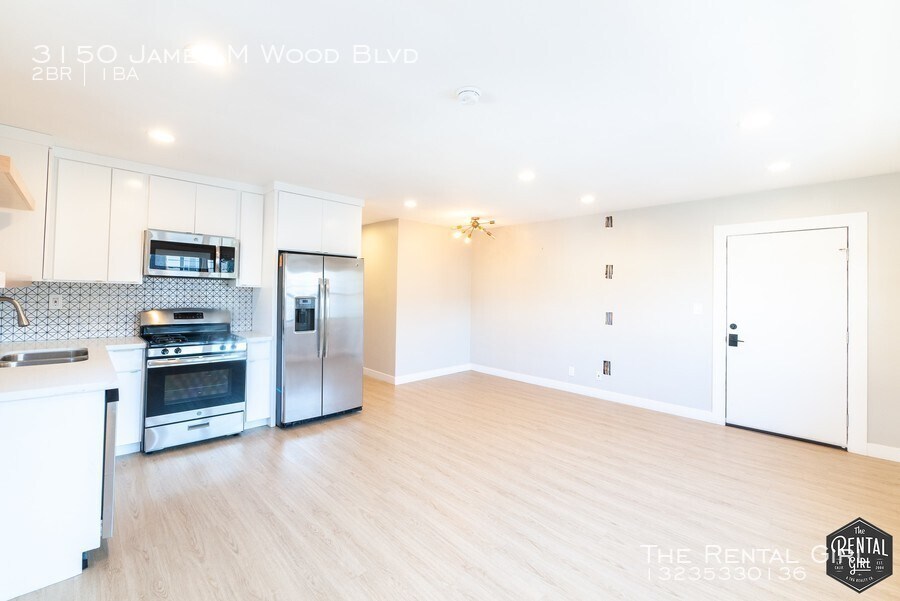 Foto principal - 3150 James M Wood Blvd