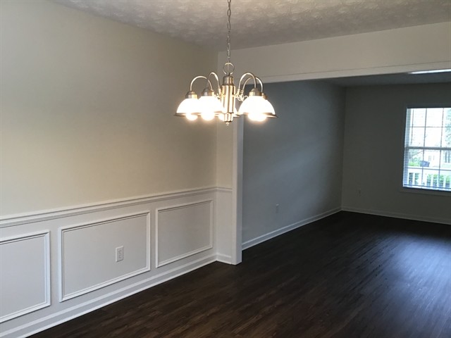 Building Photo - 950 Swan Ridge Court