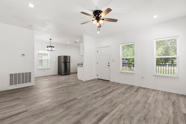 Foto del edificio - 1215 Kellum St