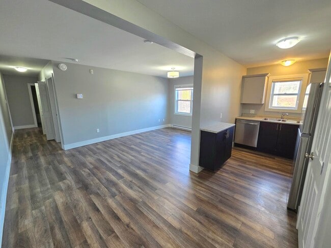 Building Photo - 30 Parks St