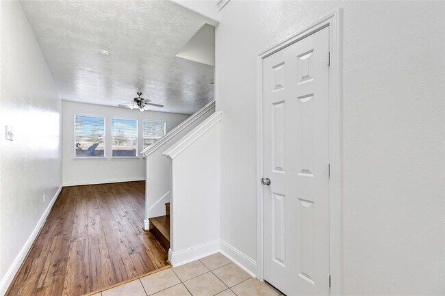 Foto del edificio - 17635 Olympic Park Ln