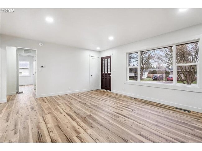 Building Photo - 108 SE 91st Ave