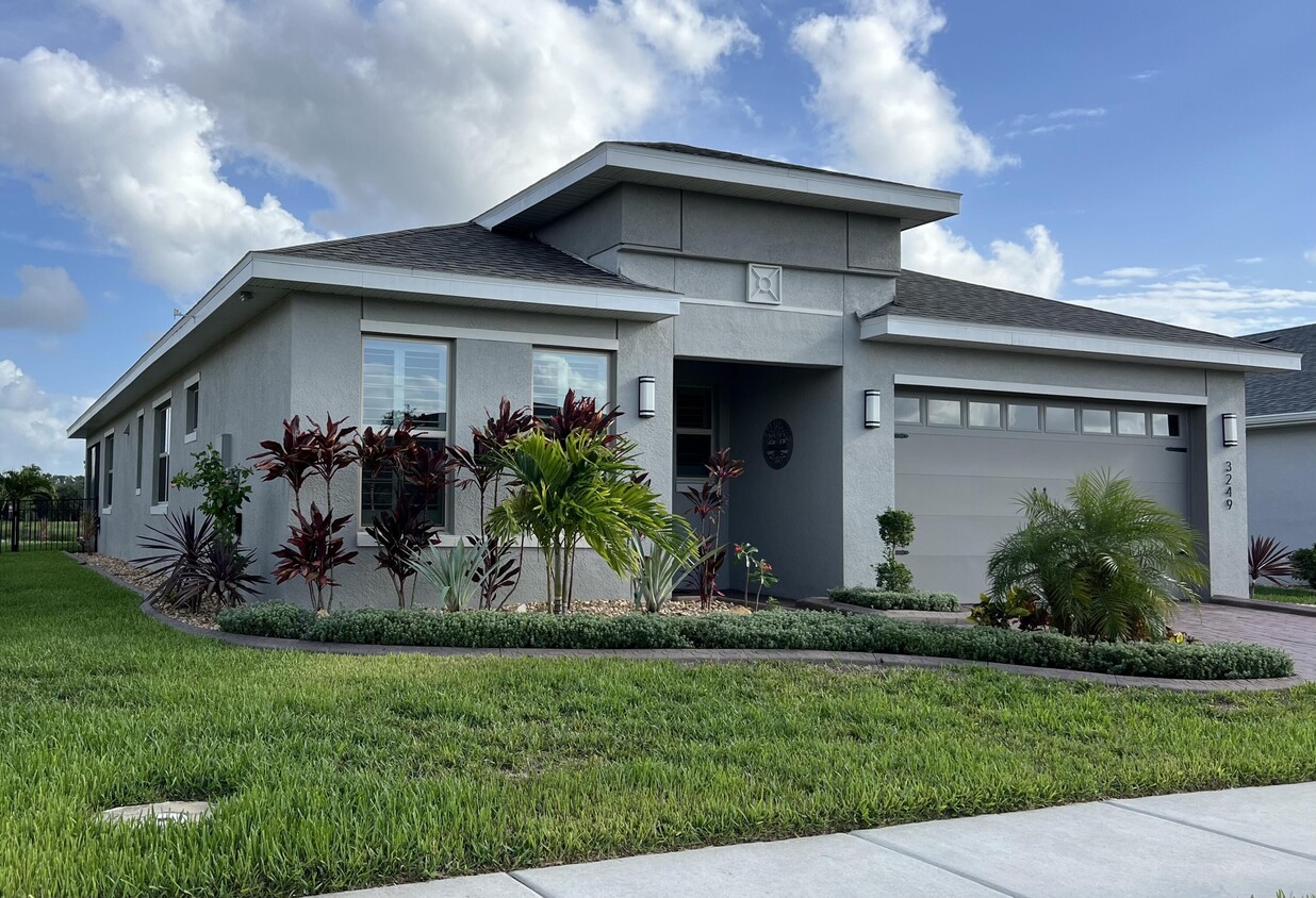 Primary Photo - 3249 Songbird Cir