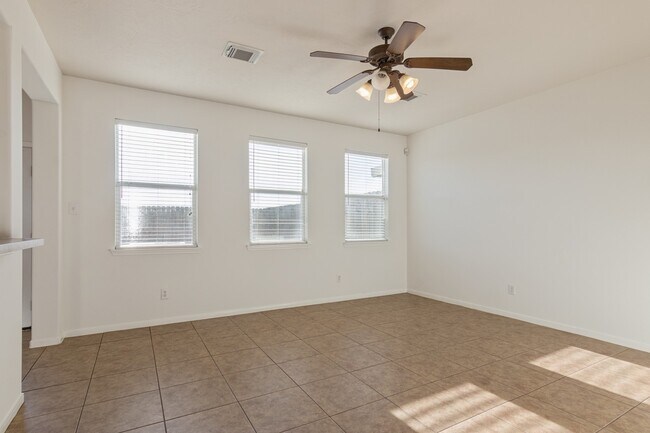 Foto del edificio - 4522 Park Trail Ln