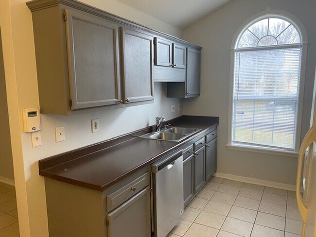 Foto del edificio - 3 Bed/2 Bath house for rent in Barnett Bend- Flowood