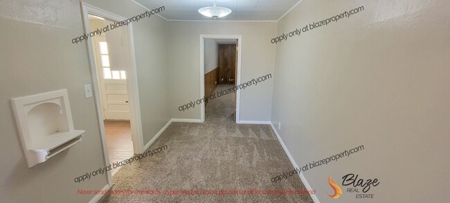 Building Photo - Bivins 3 bed 2 bath - Full Facelift