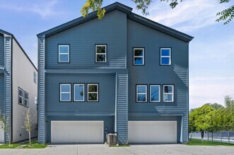 Building Photo - 891 Lucky St