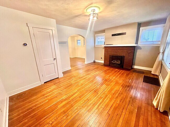 Foto del edificio - Sewickley - 3 bedroom 1 Bathroom - Charmin...