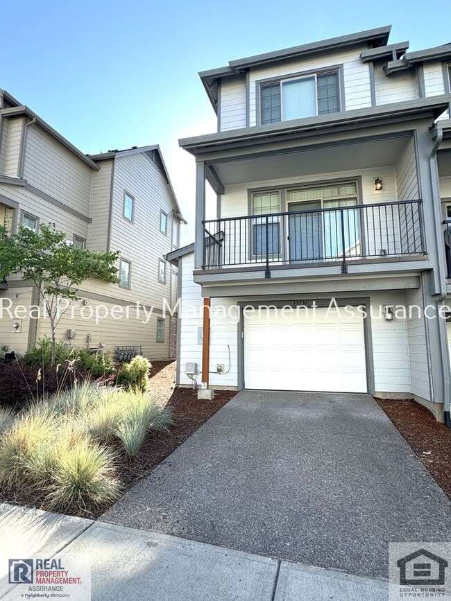 Foto del edificio - Spacious, well-designed Townhome in the River Terrace community!!