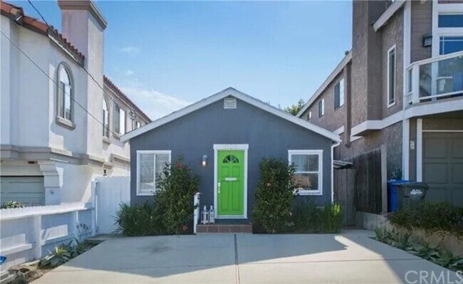 Building Photo - 1105 Stanford Ave