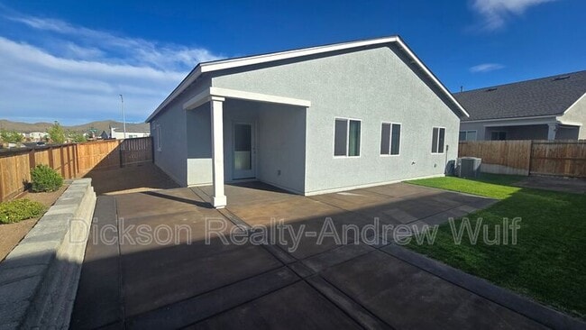 Building Photo - 7571 Grassy Plns Dr