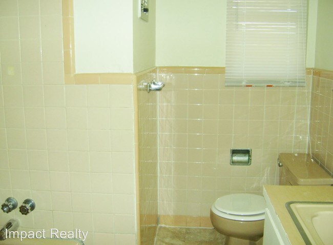 Building Photo - 2234 Woodard St