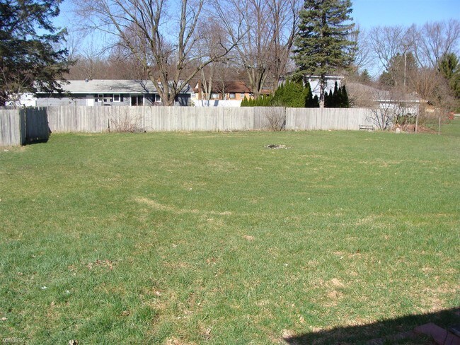 Foto del edificio - 7633 Harold Ave