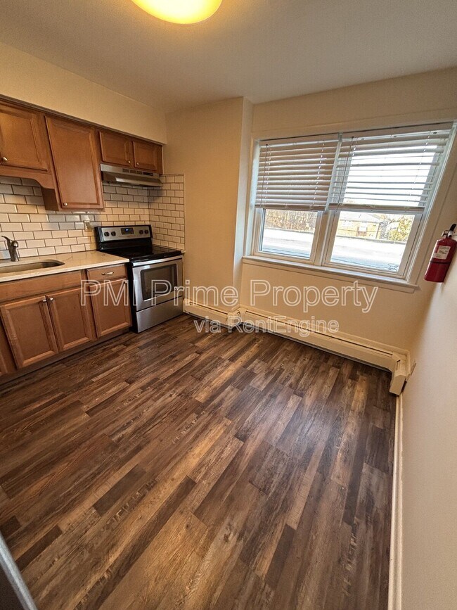 Foto del edificio - 1571 Morris Ave