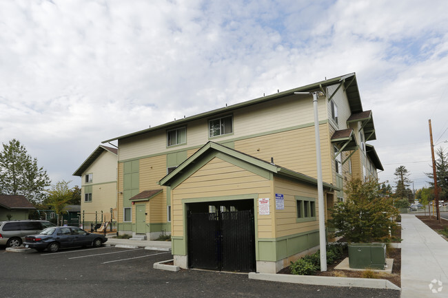 Building Photo - Irish Moss Plaza Apartments