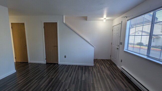 Foto del edificio - 115 124th St SE