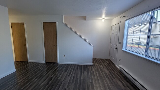 Photo - 115 124th St SE House