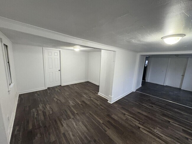 Foto del edificio - 829 N Lynn St