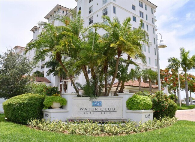 Foto del edificio - 1325 Snell Isle Blvd NE