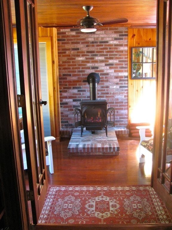 Den - 16 Arlington St
