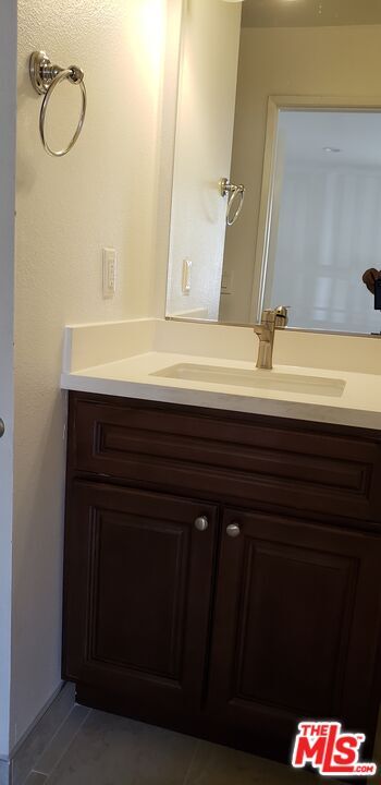 Building Photo - 330 Cameron Pl