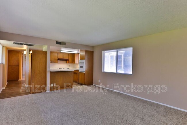 Foto del edificio - 224 N Macdonald