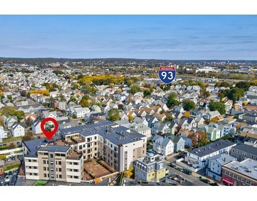 Foto del edificio - 87 Medford St