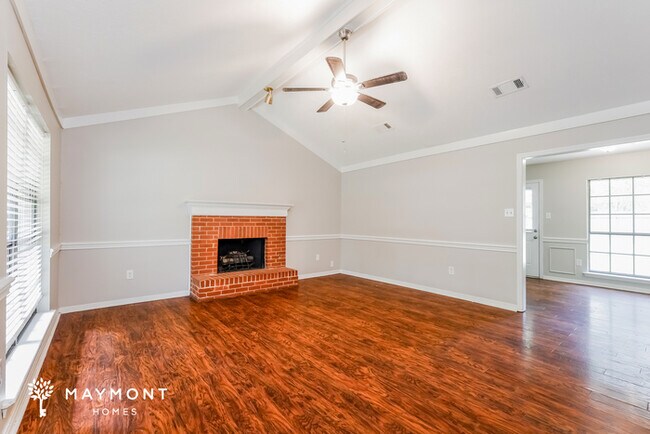 Foto del edificio - 195 Dogwood Cir