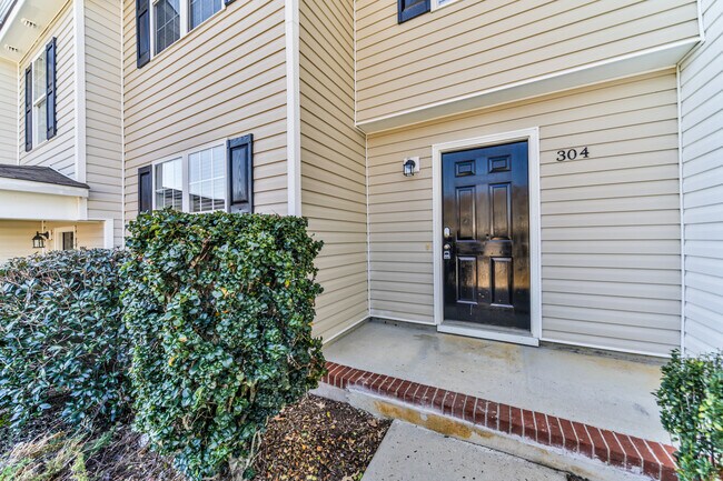 Foto del edificio - 304 Whitehall Ct